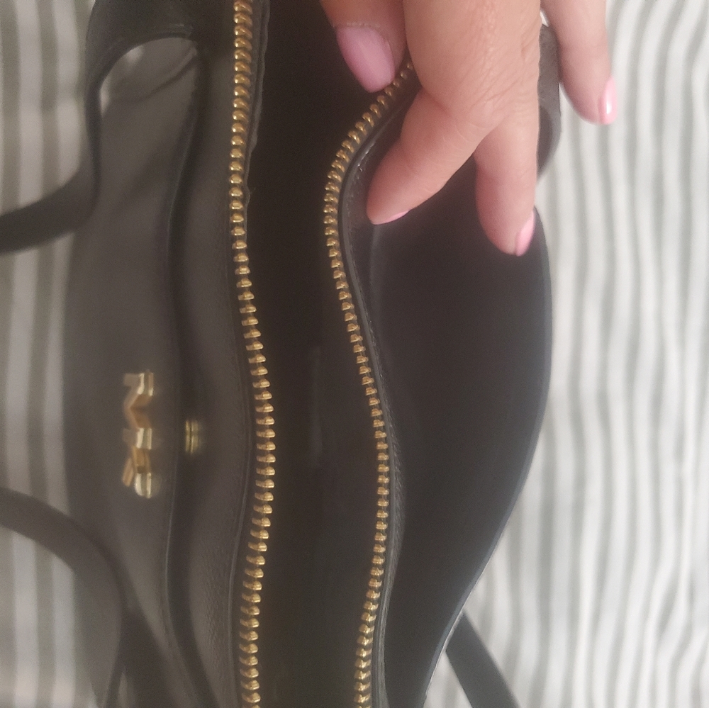 Michael Kors Large Black Bag - Picture 9 of 9